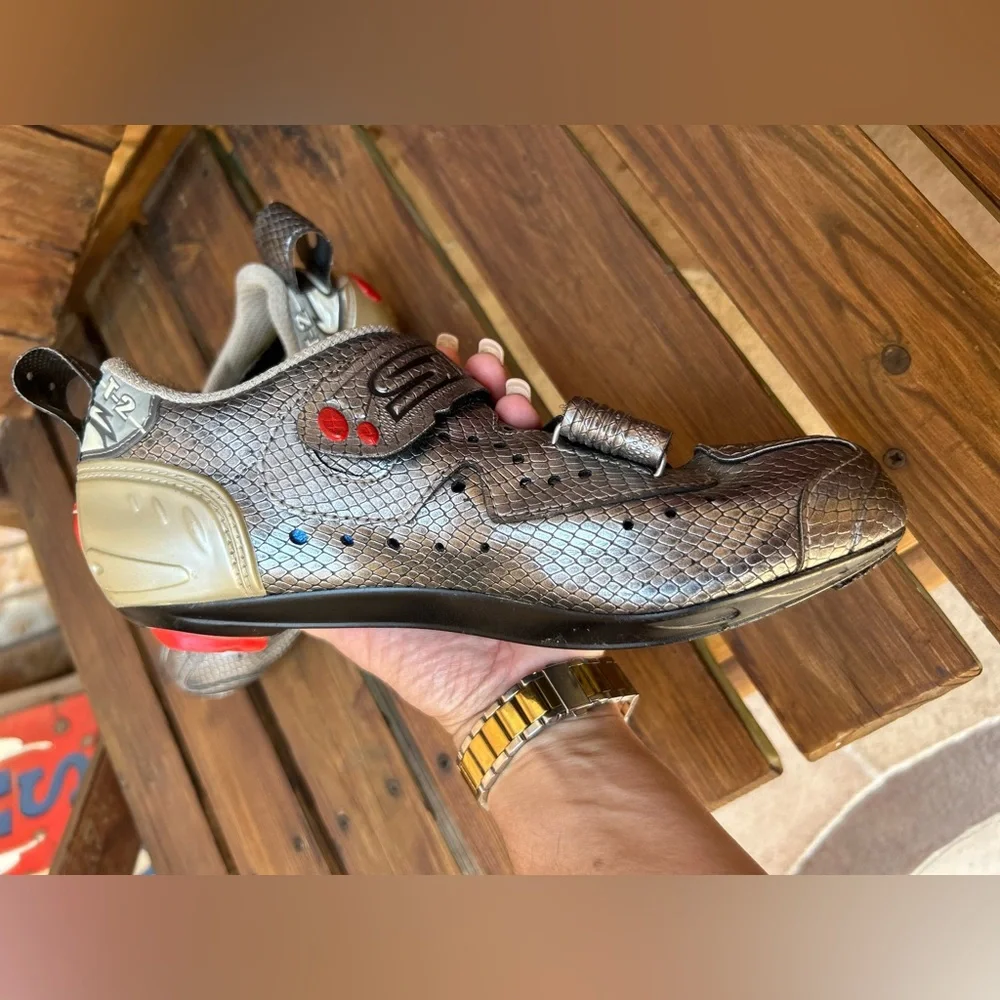 T2 carcon mamba silver snake triathlon Cycling Shoes - Size 7.5 men /9.5 W - Picture 11 of 16